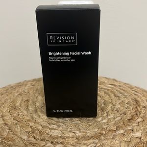 NIB Revision Skincare Brightening Facial Wash